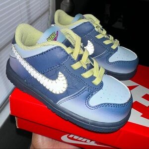 Nike Kids Gradient Blue and White Sneakers